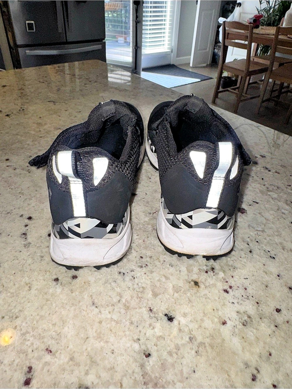 TIEM Slipstream - Black Geometric Sneakers - Picture 3 of 5